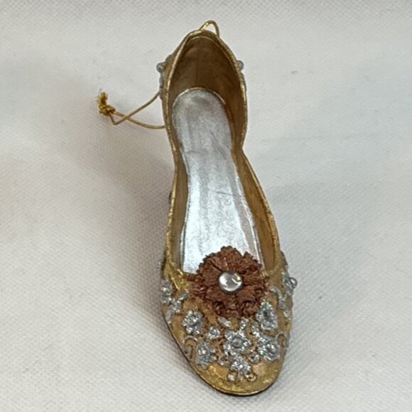 Gold/Silver/Bronze High Heel Shoes Christmas Tree Ornaments (Set of 3) - Picture 7 of 7